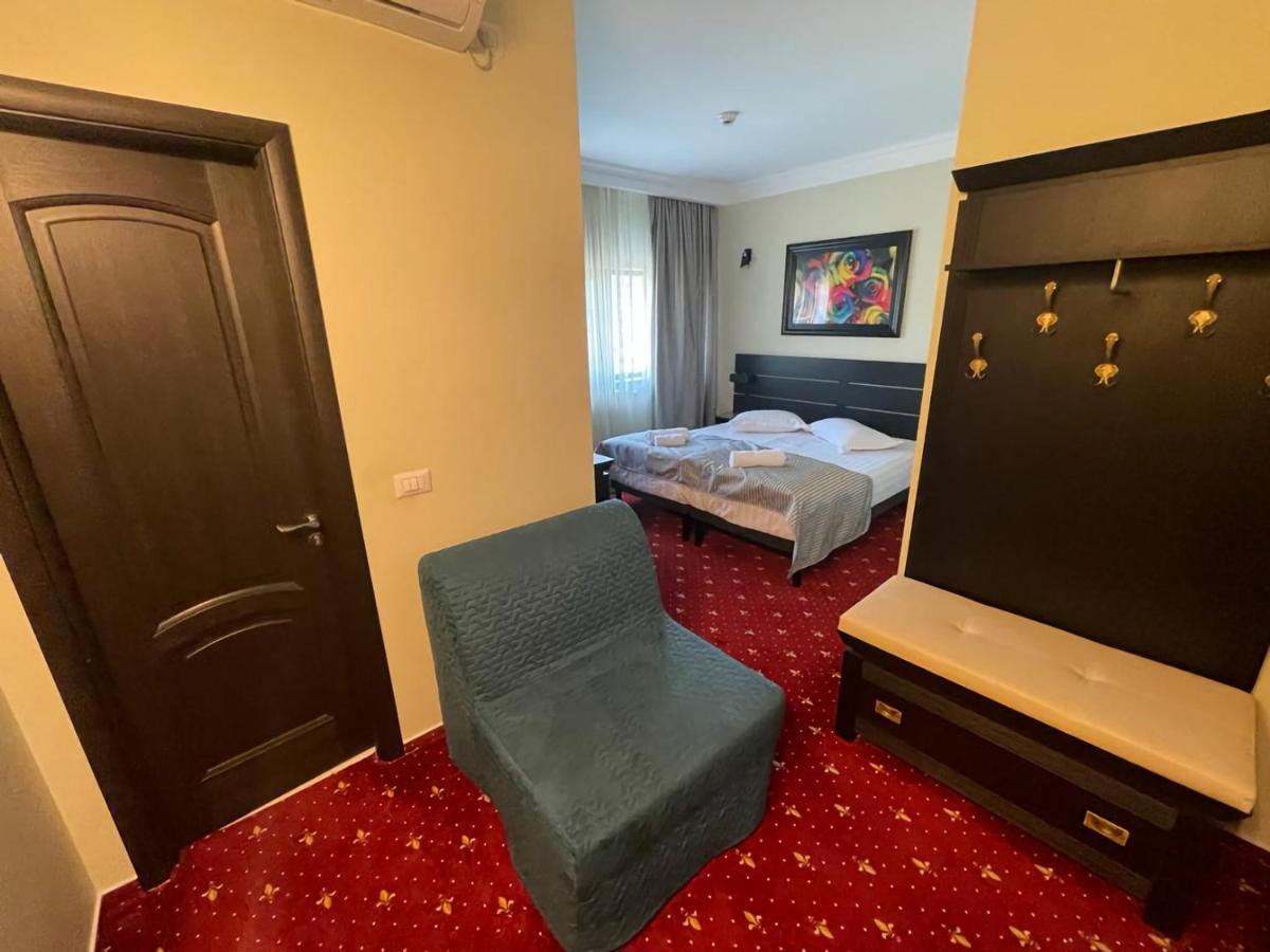 Hotel Casa Bucovineana Suceava Exterior foto