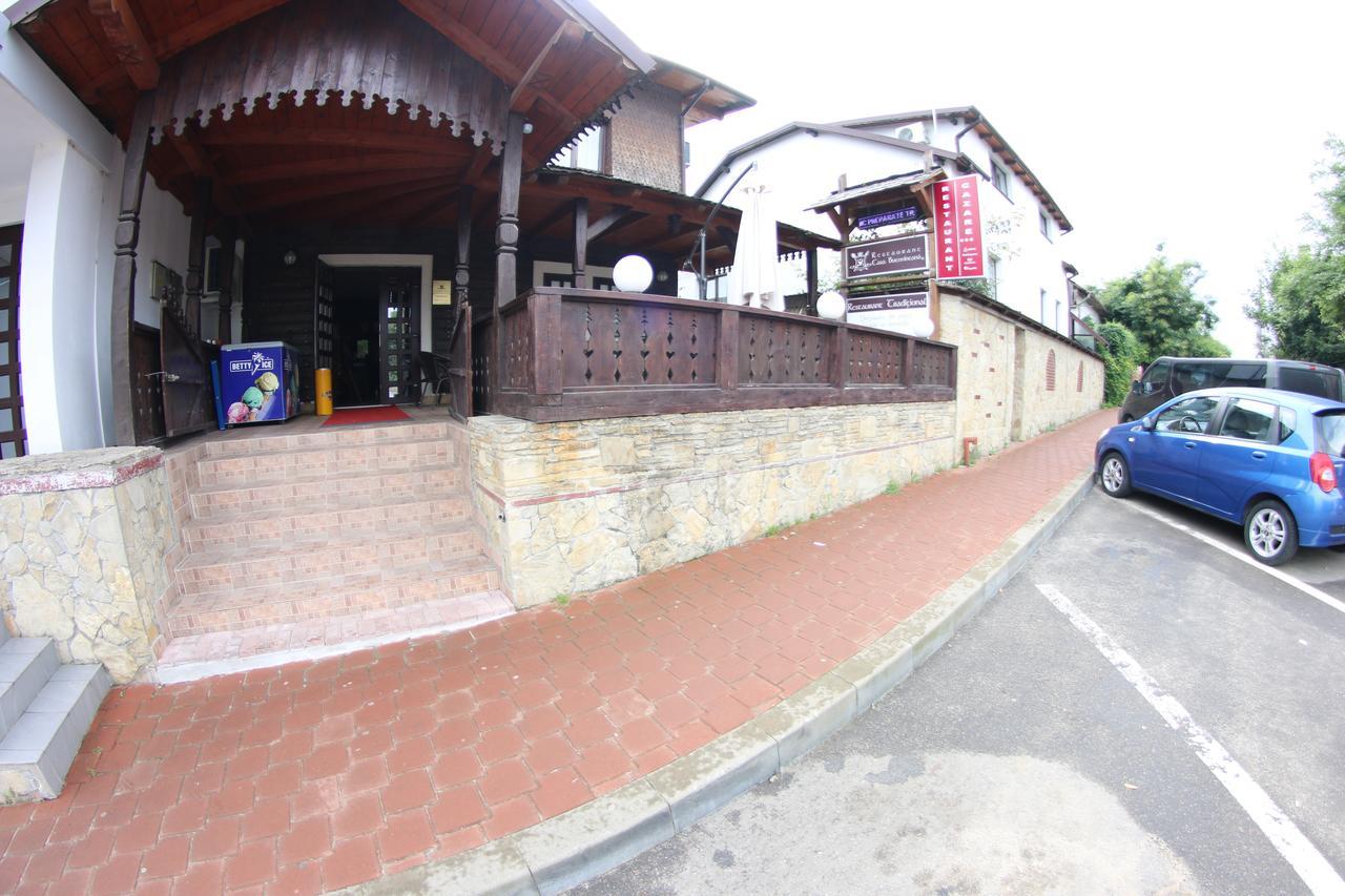 Hotel Casa Bucovineana Suceava Exterior foto