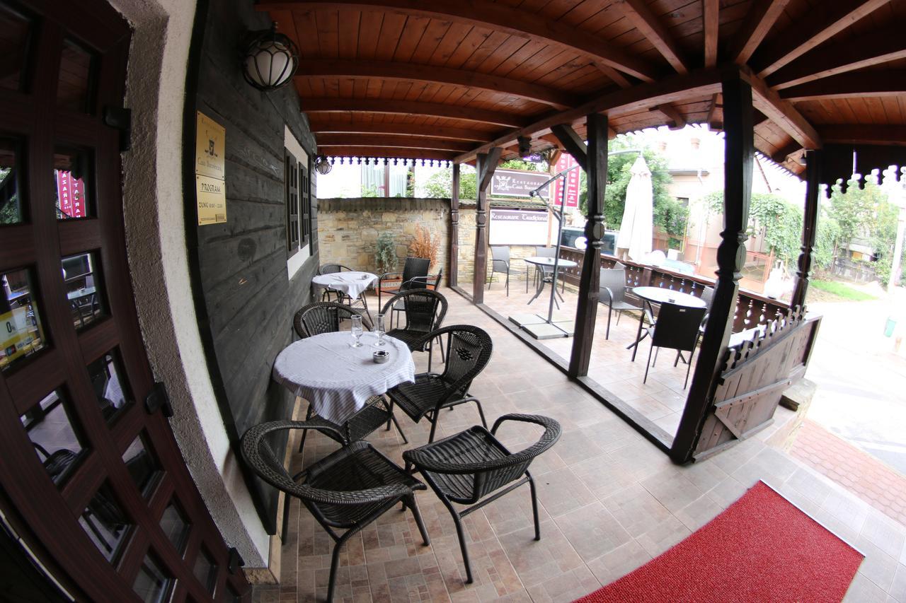 Hotel Casa Bucovineana Suceava Exterior foto