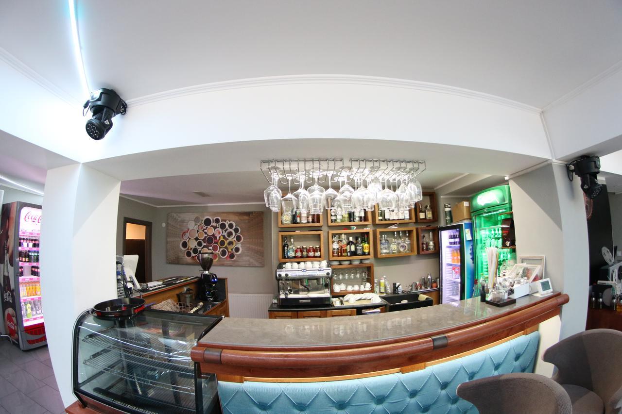 Hotel Casa Bucovineana Suceava Exterior foto